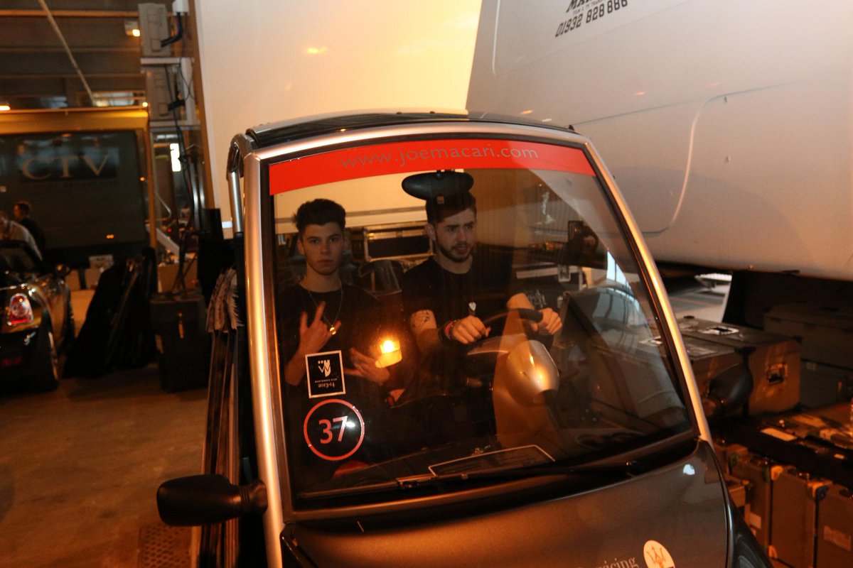 TheXFactor's tweet image. Backstage at Sunday&apos;s #XFactorFinalResults show, in picture form: itv.com/xfactor/live-s… 📷✨💇🚗