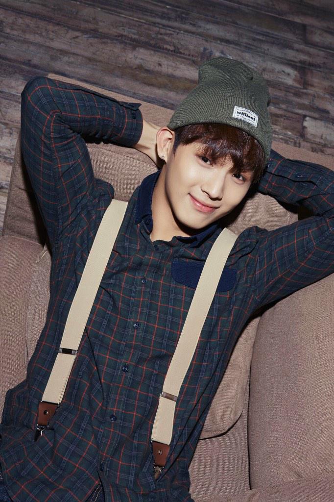 OFFICIALBTOB's tweet image. [본격 멜로디의 잠 못 드는 밤에-4] #울면안돼 뮤비티져 10번씩 봤을때 쯤~ #비투비 엉아팀 @BTOB_SEKwang @btob2mh @LeeCS_BTOB @BTOB_IMHYUNSIK