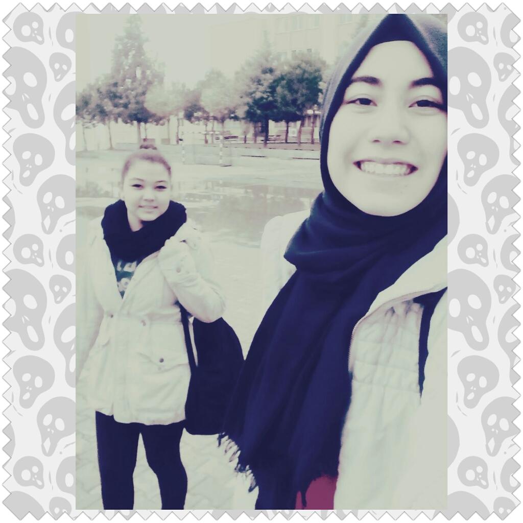 _kvrck__'s tweet photo. Bu kızın herşeyim olduğu gerçeği <3 http://t.co/w9KDmCcisC