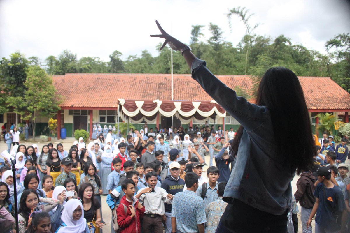 THANKS <a href="/Smancis_Riot/">SMAN1CIOMASBOGOR</a> , SEMOGA BISA BERSENANG SENANG BARENG LAGI !!!!