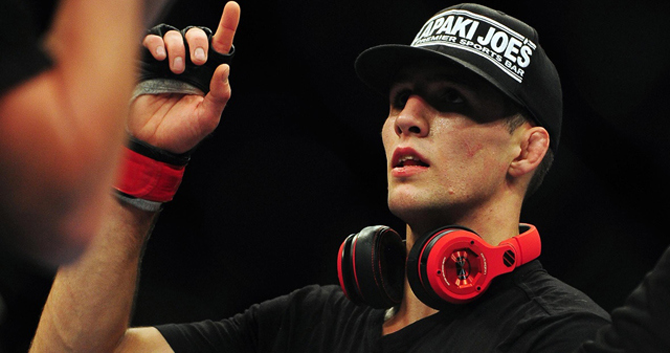 Rory MacDonald has UFC title shot revoked - apocalypsemma.com/2014/12/rory-m…