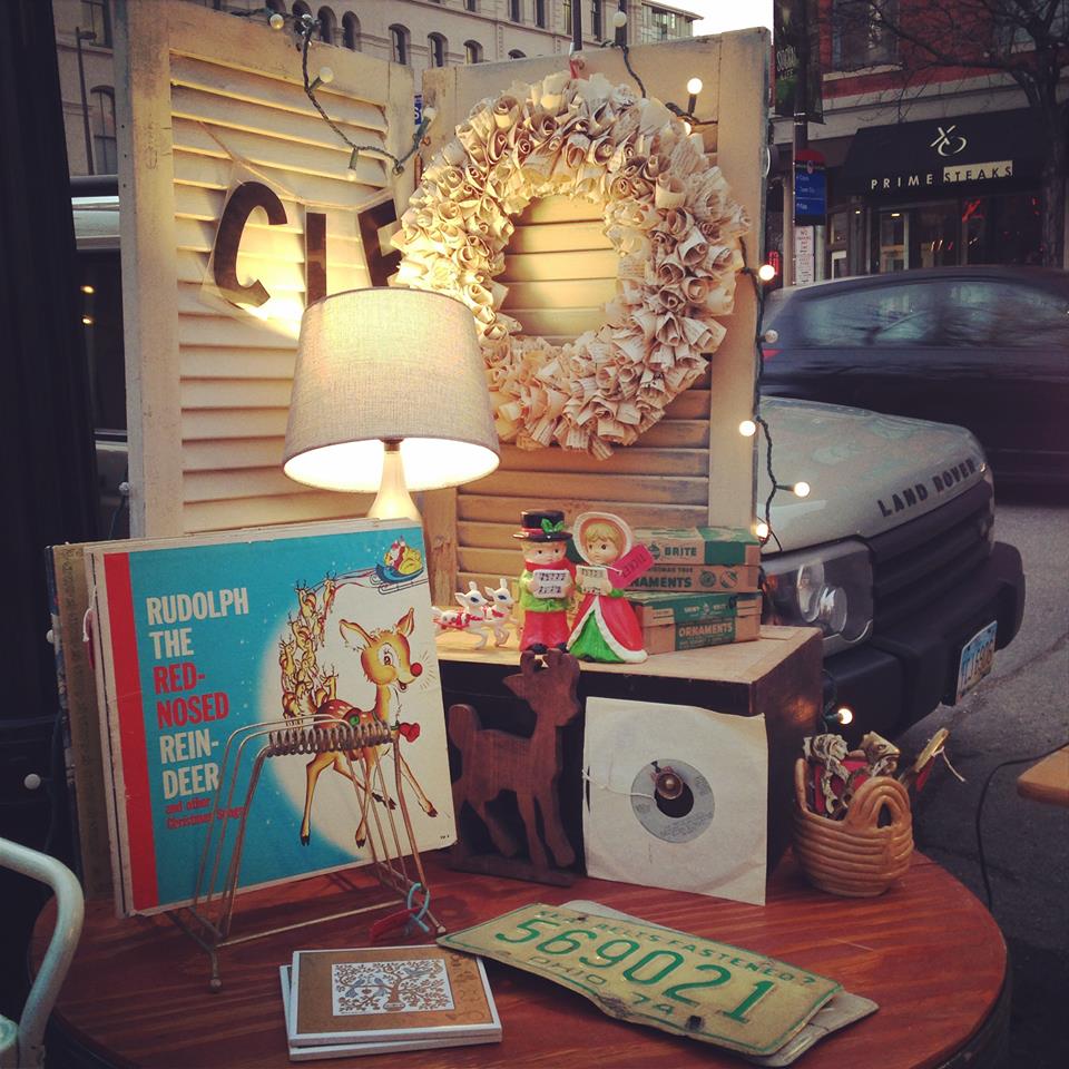 DowntownCLE's tweet photo. Tonight come to #smallboxCLE for the Market at Twilight from 5-7pm! Last chance! #dtCLE http://t.co/McF6x355Jo