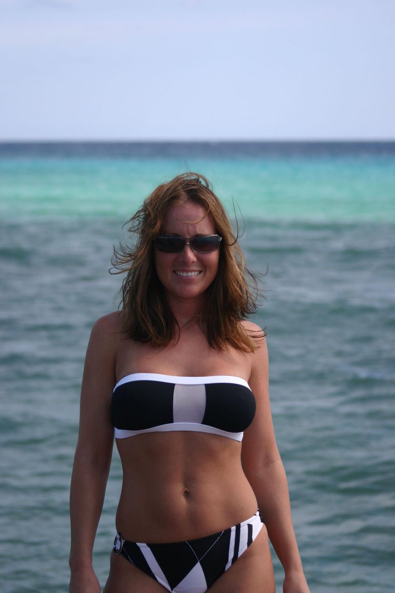 hotcplNY's tweet photo. Sexy #bikini shot Hope you like! winks http://t.co/7zi1hiksr9