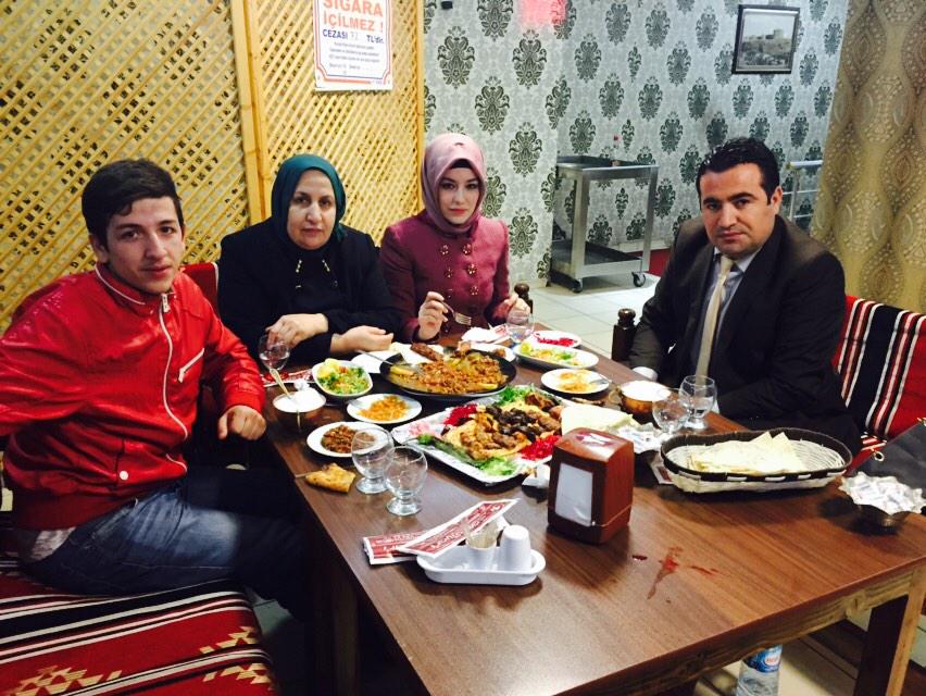 baris_kezer's tweet photo. Hayatın vazgeçilmez değerleri ❤️👪❤️
#CanımAilem #MyFamily #Annem #Bacım #Kardeşim #Kezer's http://t.co/DXuf3VIRn2