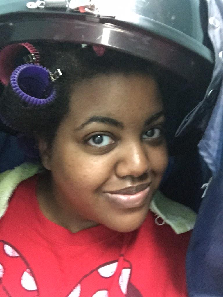 2Grwn4Dat's tweet photo. "Gettin my hair did" #dryertime #TeamNatural http://t.co/G0iBSxBqtd