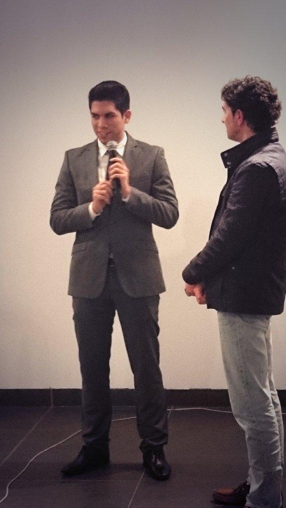 Se inicia una dinámica sobre cómo comunicar y cómo entender lo que el otro escucha #CdEAlmonte