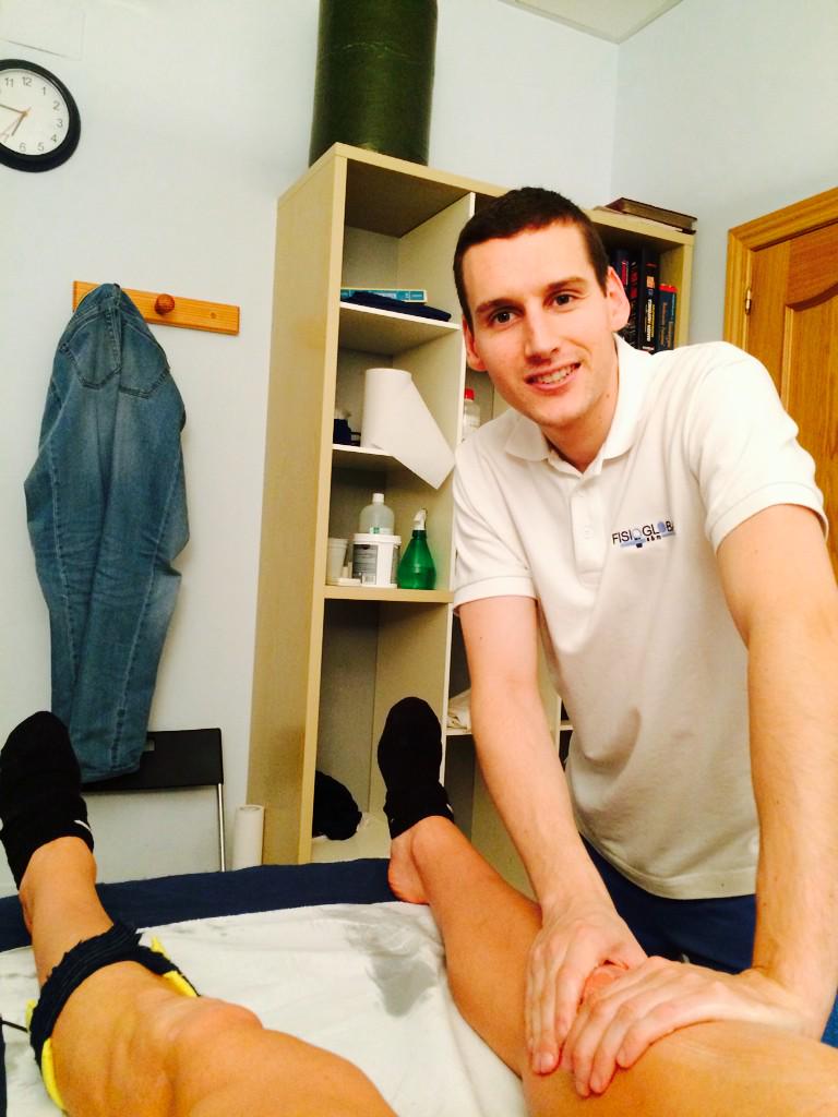 tri4dream's tweet photo. Soltando piernas con el gran @alexis170307. La recuperación también forma parte del entrenamiento. http://t.co/mEhFWal3Ks