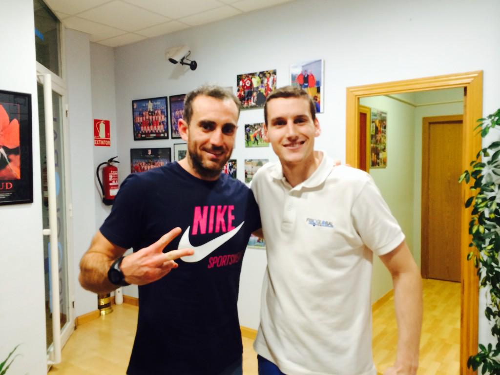 tri4dream's tweet photo. Soltando piernas con el gran @alexis170307. La recuperación también forma parte del entrenamiento. http://t.co/mEhFWal3Ks