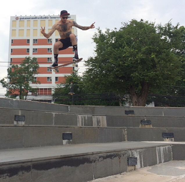 hufworldwide's tweet photo. Happy Birthday to HUF team rider @PeterRamondetta! #waitwhat #hufworldwide #HUF #RamondettaPro @pduecey http://t.co/tIruCLSKrM