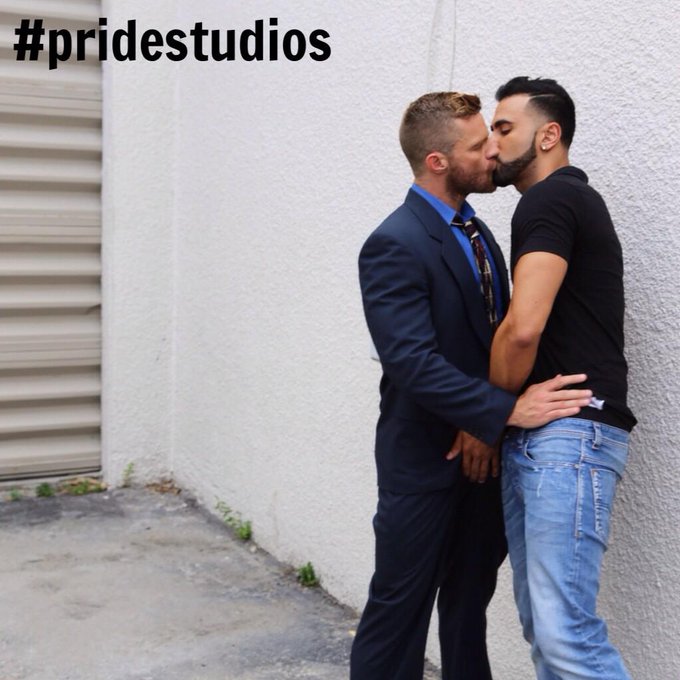 Throwback! @LandonConrad + @RikkYorkxxx get warmed up on the set of Dirty Talk for #menover30! #gayprn