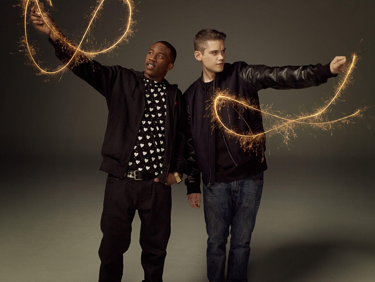 atlantisbahamas's tweet photo. Grab your bestie &amp; RT this for a chance to see @WeAreMKTO live at Atlantis 2/14! #AtlantisMKTO http://t.co/49D51RnK0p http://t.co/OyruKjHzhC