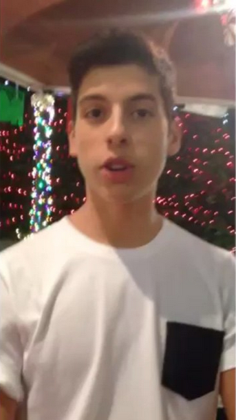 MattHColombia's tweet photo. @matthunter123 Le Mando un vídeo a @Hannahcast  - (FOTOS) http://t.co/4FIVVfYbXc