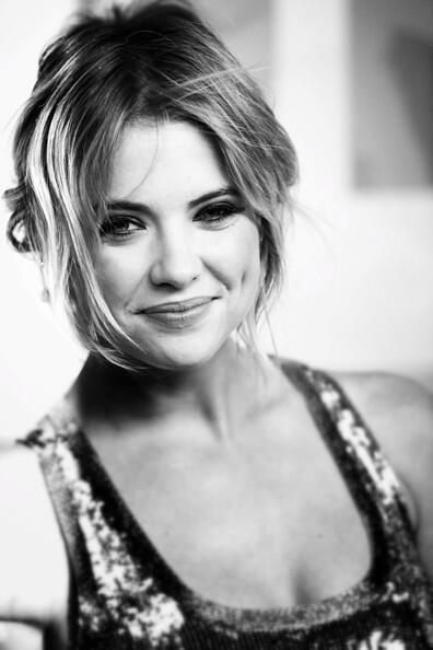 Happy Birthday Ashley Benson sos el amor de mi vida, siempre lo dije sos una grosa te amo 