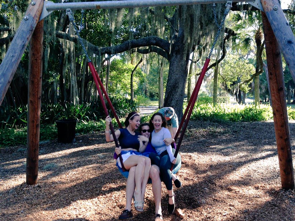 JamieOReilly24's tweet photo. Grody sibs #ringling #johnandmablemademedoit http://t.co/wDqdYyUt2C