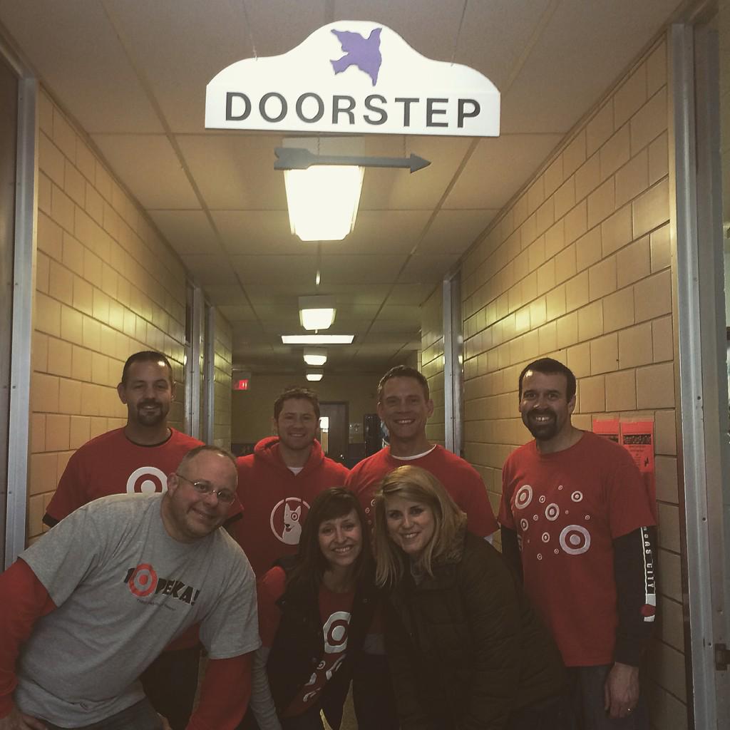 SarahShaffer9's tweet photo. It's the most wonderful time of the year! #targetvolunteers #doorstep #cube @chrisrun9 @HCarttar @KaleyKaleyo http://t.co/2pQDJgoP9j