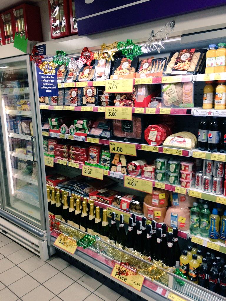 3305Express's tweet image. Fresh food mod strong and ready to trade 🎅🎄🎅🎄 @tescoarea20 @carden100 @rachedwards1984