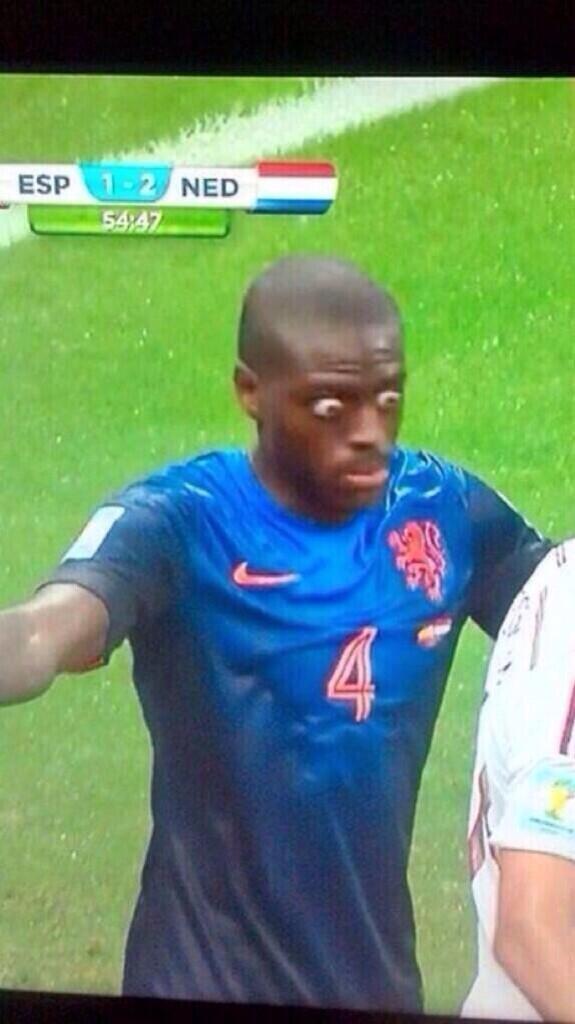 Will_Anderson_2's tweet photo. “@awkwardposts: When you see someone eating your favorite food and you want some really bad http://t.co/SeHG994P1G”niggas eyes poplin out!!!