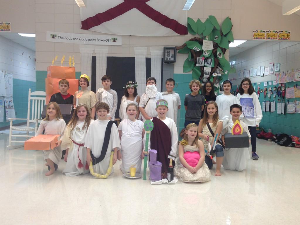 JaredkidBBE's tweet photo. Jared's kids performing their Greek Plays #learnup #weractors #awesomekids @sushay82 @Othell @wraymcabee http://t.co/QPrCbhTSh3