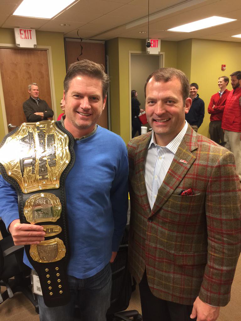 SnyGuy's tweet image. Spectacular sport coat PRT @RossBjorkAD: Thanks to friends @FNC_inc for having me kickoff #FNCForge event