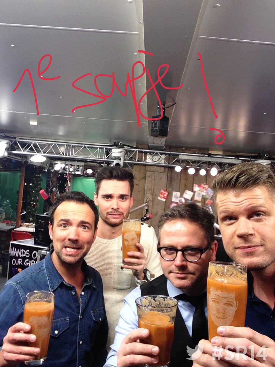 SeriousRequest's tweet photo. Guus in het huis met een 'heerlijk' sapje. Proost! #3FM #SR14 http://t.co/pdqBaGcwBs