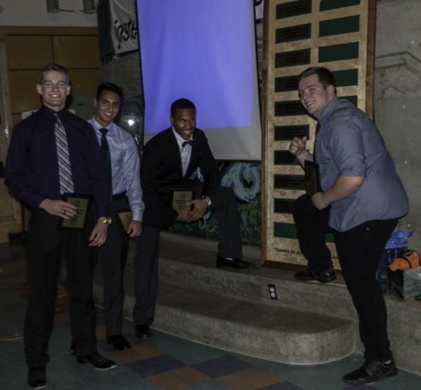 ems_football's tweet image. #throwbackthursday The Big Lick Boys posing with the plaque. #bighits #keyblocks
