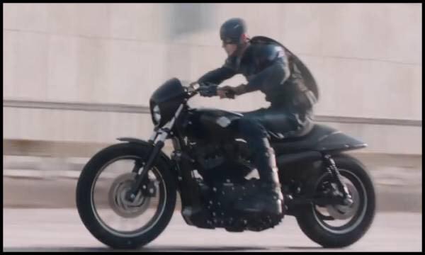 うさぎにんじゃ キャプアメウィンターソルジャーのバイクもイケてたし新ロボコップのバイクもイケてた バイクかっこいい 今年の映画 Http T Co Mlhrpejabx