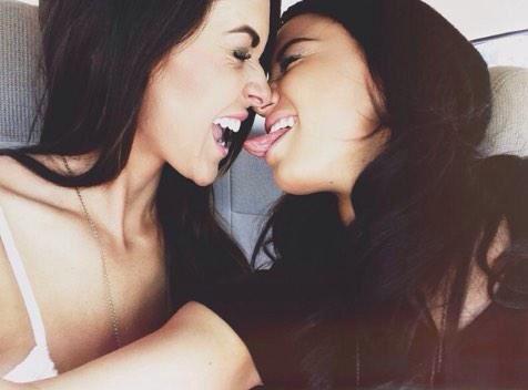 GIRLSONGIRLS (@glrlsonglrls) on Twitter photo 