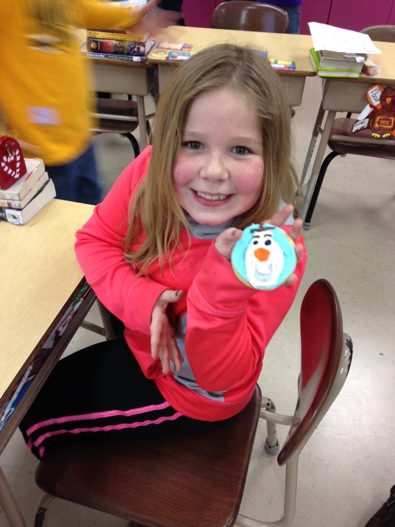 MsDunkin's tweet photo. HUGE thanks to @kelsijochambers for the cookies and hot chocolate today! #PBIS #OlafCookies http://t.co/IEQxJn2NyV