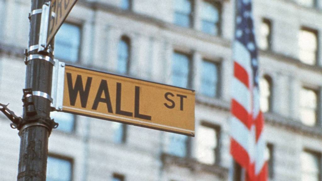 FD_Nieuws's tweet photo. Wall Street sluit bijna 2,5% hoger na daling uitkeringsaanvragen VS.  
http://t.co/yxZ4UFbcl9 http://t.co/HZoiVqxwgp