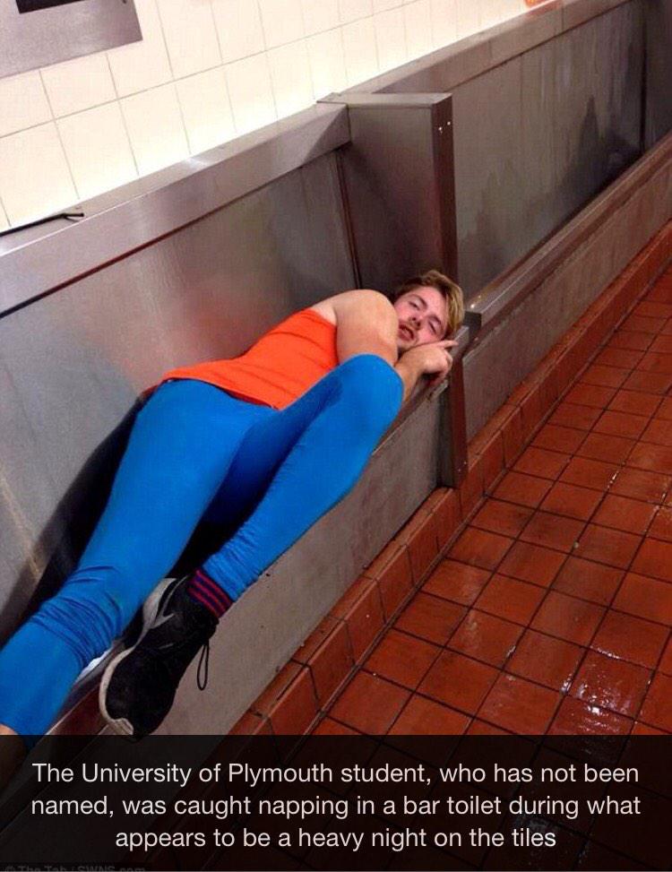 realjknoxville's tweet photo. This yahoo may very well be my M.V.P. of 2014. 🍻😴 http://t.co/v4tyjSKY0p