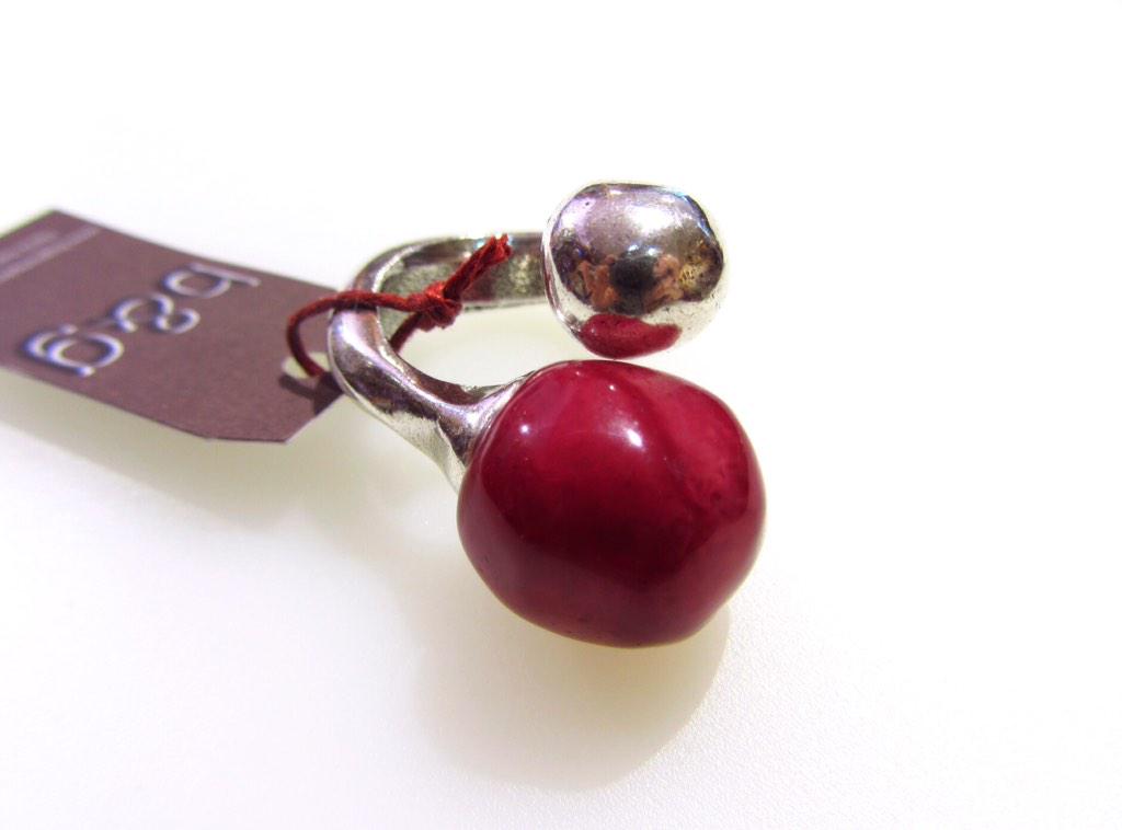 No te quedes sin tu anillo mix bolas, de <a href="/bygcomplementos/">b&g</a>. Corre y escribe tu carta!! #Navidad #ideaspararegalar