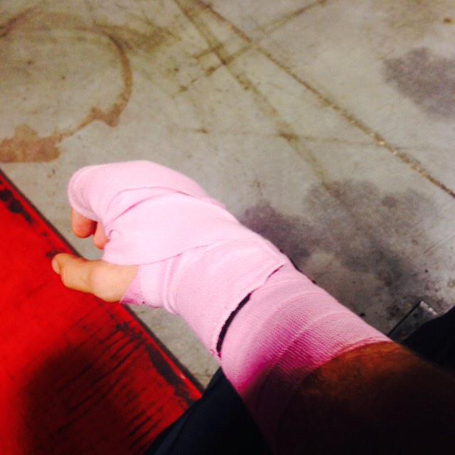 40Doren's tweet photo. I started boxing today and its bad ass. But im the only guy who will get pink wraps lol http://t.co/H6jZg058BX