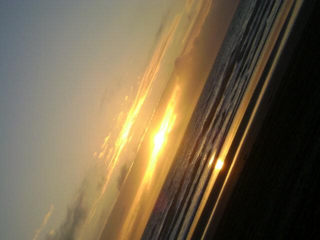 AnanaPr's tweet photo. A días de ser libreeeeee!! #Playita http://t.co/v28XWnuv4R