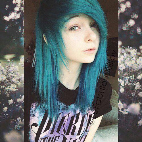 Hey guys! It's Carter. I'm 14 &amp; bi! I love drawing and scary music. Just message me 2 kno more I liek every1 here! XD
