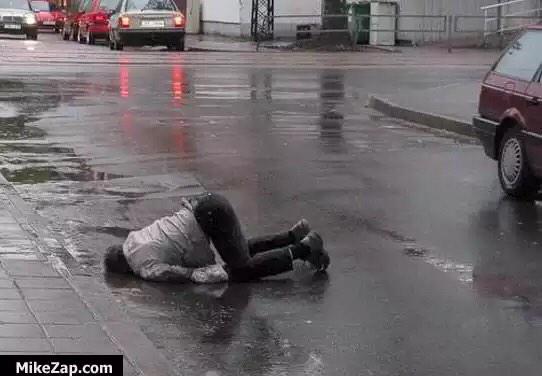 FreedZones's tweet photo. #abbottwasdrunkwhen the Australian public fired him http://t.co/eqdfzySOvW