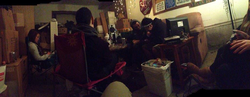 SnapchatView's tweet image. Smoking with the homies.

Gresham, OR