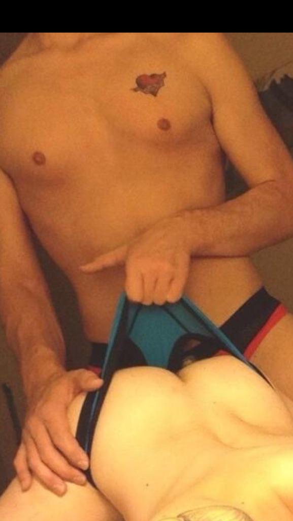 BoxersGuys's tweet photo. Two in one http://t.co/V5EWwbnEXv