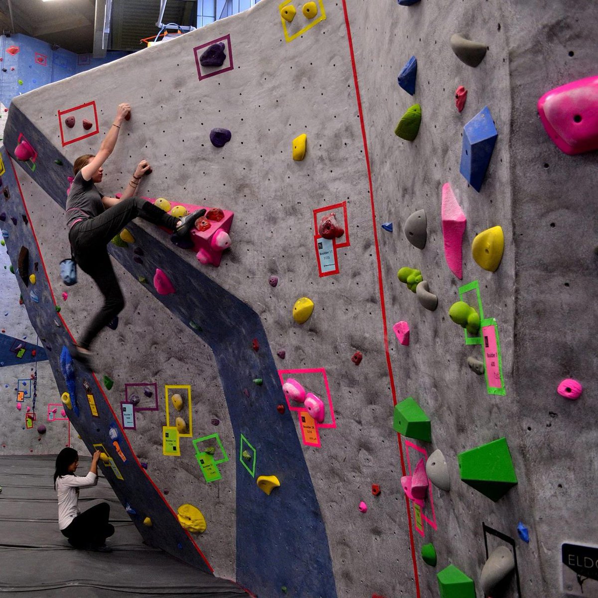 eldowalls's tweet photo. A Golden Gopher crushes @umnrec climbing comp #EldoMadeThat #EveryoneShouldClimb http://t.co/TzjDIMlrlM