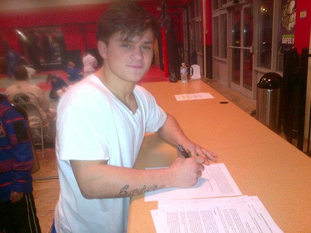 MTCWINDSOR's tweet photo. 17yrold "truth" @laramietj set 4 his pro debut in Japan- More news 2 come! @topmmanews @robinblackmma @ufc @alexcmma http://t.co/oesjz3IRGQ