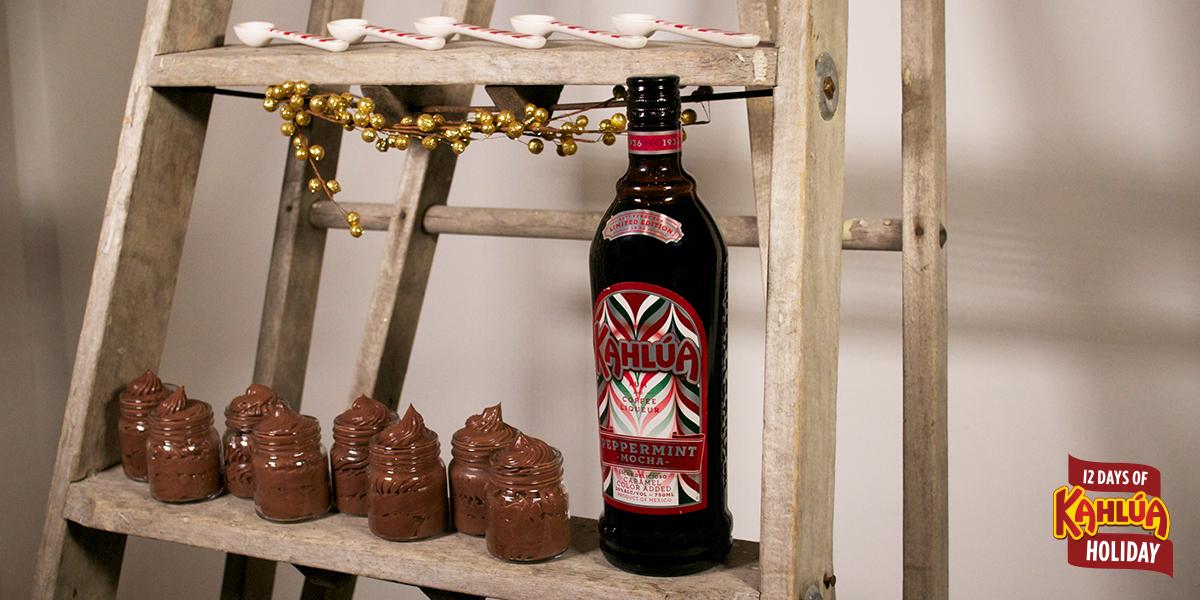 Kahlua's tweet photo. On the eighth day of holiday, Kahlúa gave to me... 8 peppermint pudding shots! #KahluaHoliday http://t.co/RKzmrWEG1B http://t.co/ZMmh5MzkAA