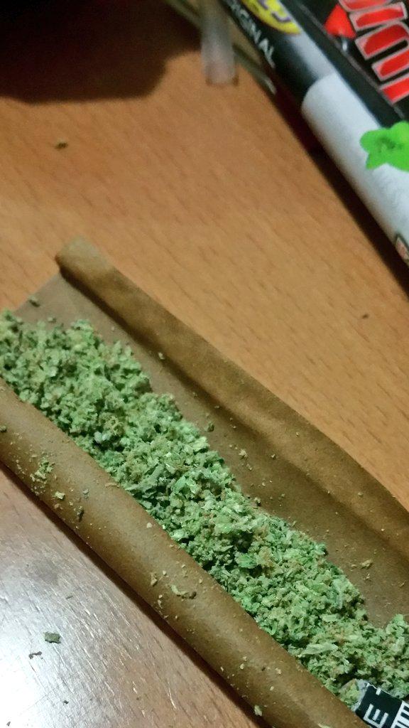 weedtimess's tweet photo. Blunt timess.. http://t.co/xNGhsqmgt1