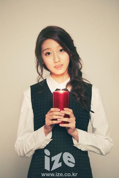 izemag's tweet photo. 러블리즈│정예인의 이야기
"발목을 다치고 많은 일이 일어났어요. 무용도 그만두고, 오디션을 보고, 검정고시도 볼 줄 몰랐어요. 인생은 모르는 것 같아요"
http://t.co/HuWFMu87BJ
#lovelyz http://t.co/2aIH9K1KUQ