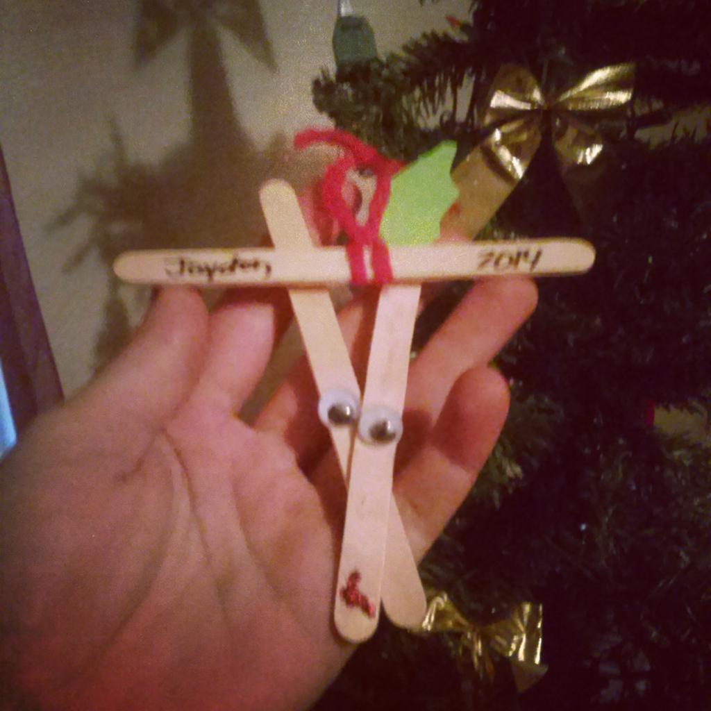 audramckee23's tweet photo. Christmas ornaments my babies made me at school today...I love them so much so sweet <3 http://t.co/zZbALWsHz5