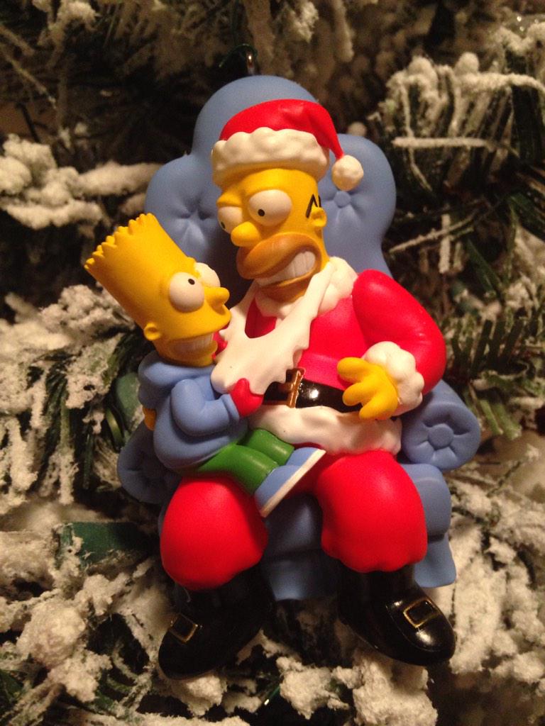 pterodactyltyme's tweet photo. Every year my meme buys me a new christmas ornament. This year's is definitely my favorite. #simpsons25 http://t.co/SFVC3Tm5l9