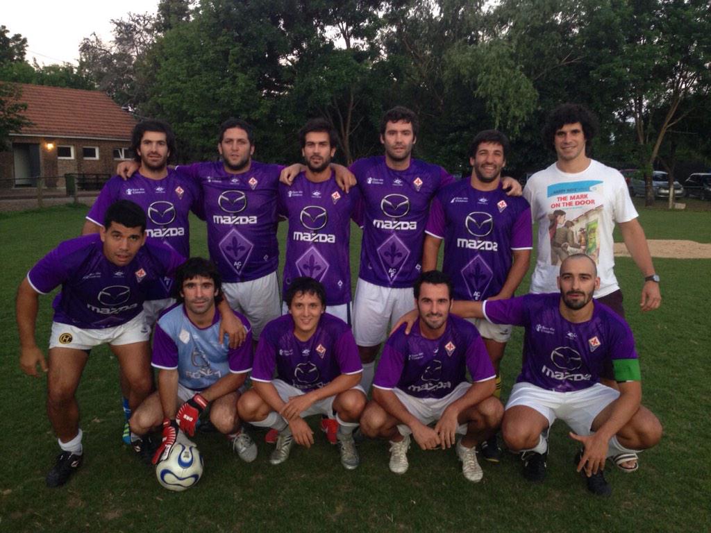 Dale Campeooon!! <a href="/paquirripena/">francisco pena</a> <a href="/ipesj/">Felipe SJ</a> <a href="/rulobottino/">rulo bottino</a> <a href="/teo_sbustamante/">Teo S.Bustamante</a> <a href="/gonzafeijoo/">Gonza Feijoo</a> <a href="/lomu85/">eduardo honores</a> <a href="/joaquin_guns/">la 26 torcuato</a> <a href="/SFernandez__/">Santi fernandez</a>