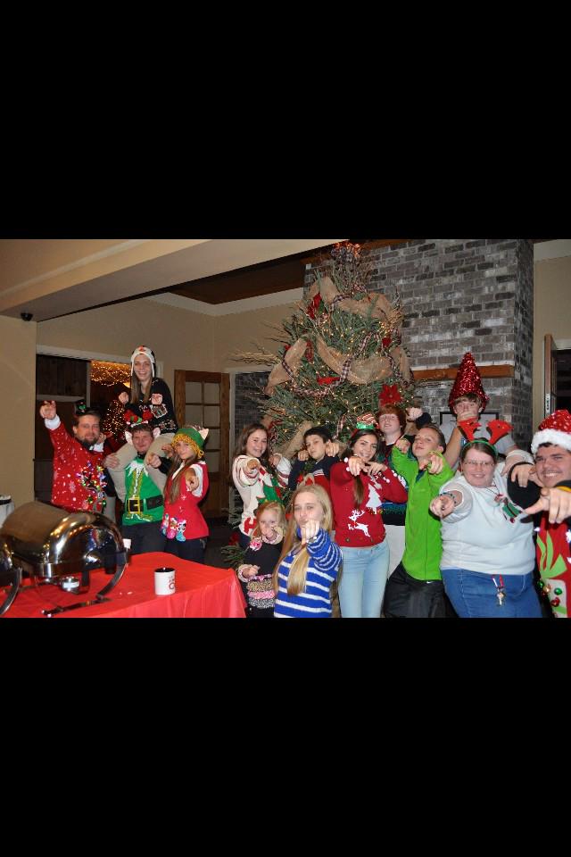 emma_wagner21's tweet photo. #catholicsquad last night http://t.co/zhFbUmTRF9