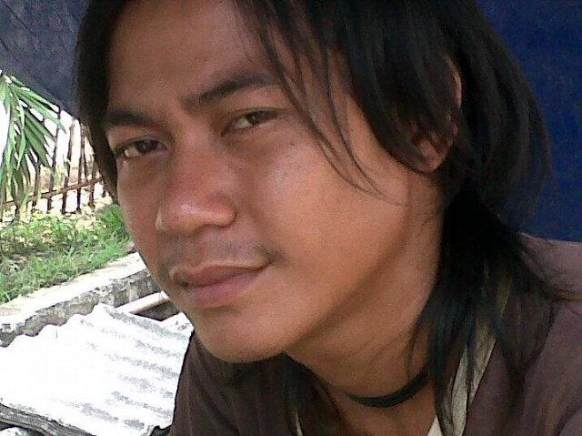Gilangsombe's tweet photo. Butuuh kehangatan http://t.co/yXpj6DYFBH