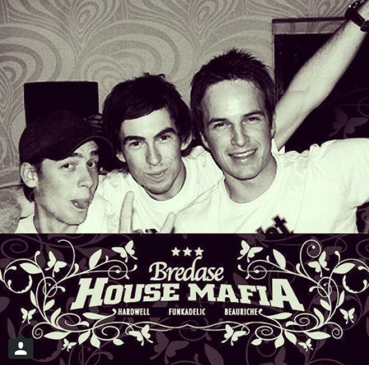 teregarven's tweet photo. #tbt #FrontofHouseTV
#FHOTV #Dannic #FOHTV008 #UnitedWeAre #Hardwell http://t.co/gi4wIX0cGw