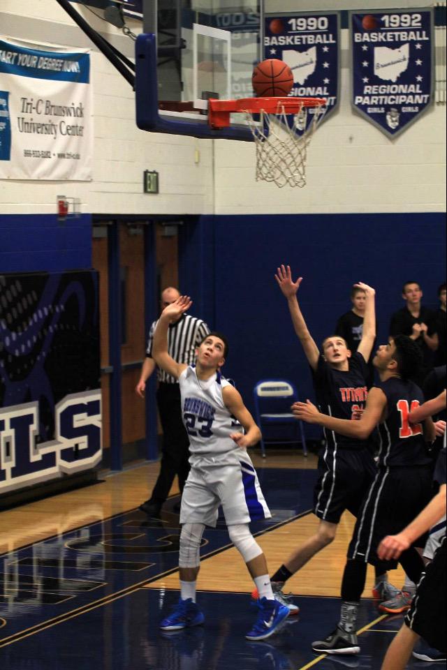 XDiaz_'s tweet photo. When you accidentally hit that Nae Nae mid game http://t.co/xFksLtchmn
