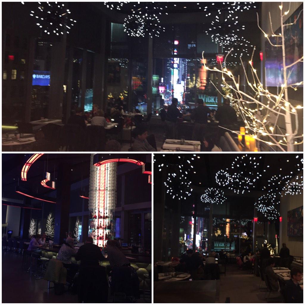 mariogsupernova's tweet image. Come enjoy some drinks &amp;amp; delicious food at our lounge/restaurant with the best view of #TimesSquare #NovotelNYC